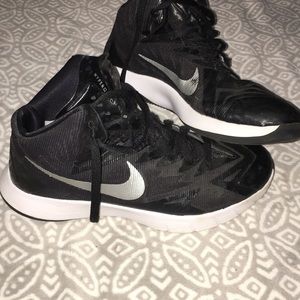 Nike lunarlon basketball shoes